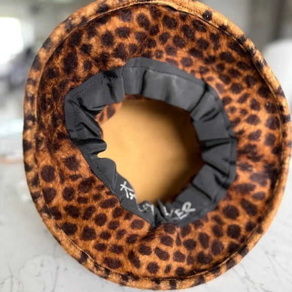 Vintage 1990s Kathy Luker Leopard “Faux Fur” Finish Hat w/ Plush Black Band - Picture 6 of 12